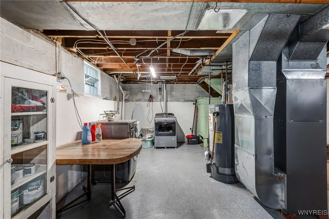 2451 Michigan Avenue, Niagara Falls, New York 1430, Niagara Falls, New York 14305, 4 Bedrooms Bedrooms, 8 Rooms Rooms,1 BathroomBathrooms,Residential,Closed,2451 Michigan Avenue, Niagara Falls, New York 1430,0,B1626844