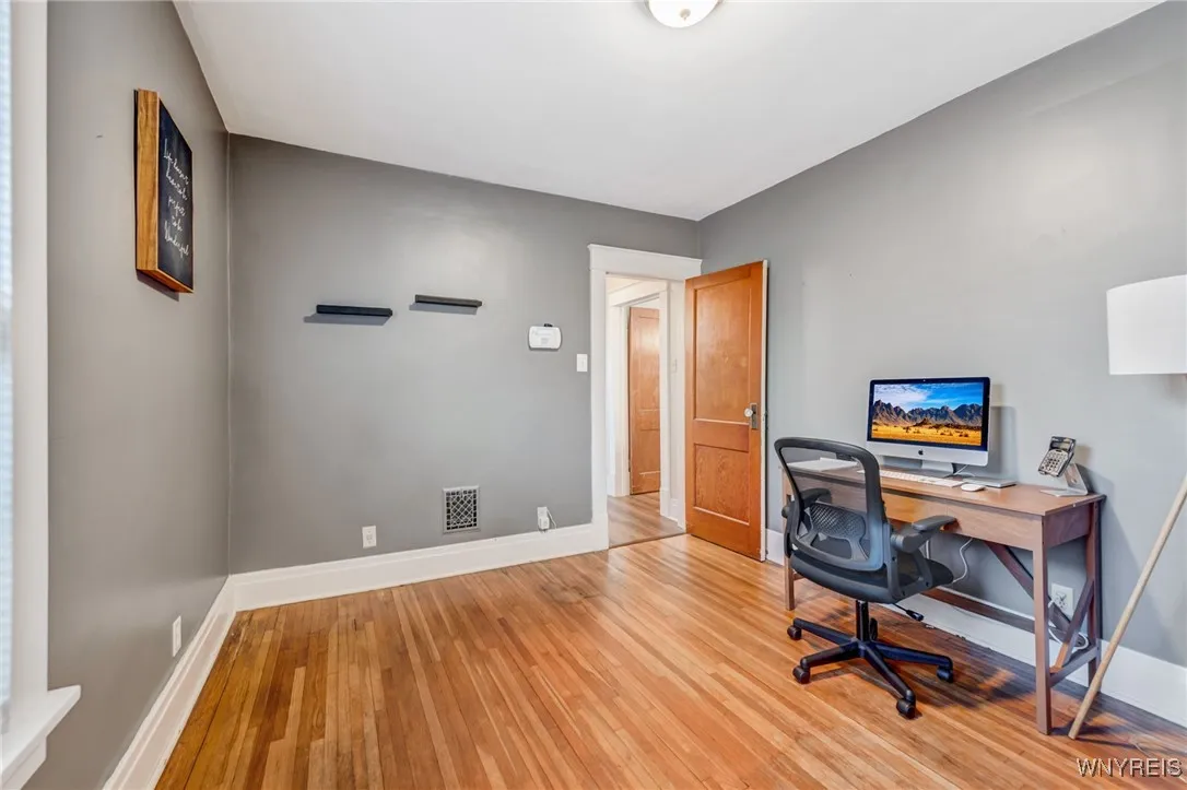 2451 Michigan Avenue, Niagara Falls, New York 1430, Niagara Falls, New York 14305, 4 Bedrooms Bedrooms, 8 Rooms Rooms,1 BathroomBathrooms,Residential,Closed,2451 Michigan Avenue, Niagara Falls, New York 1430,0,B1626844