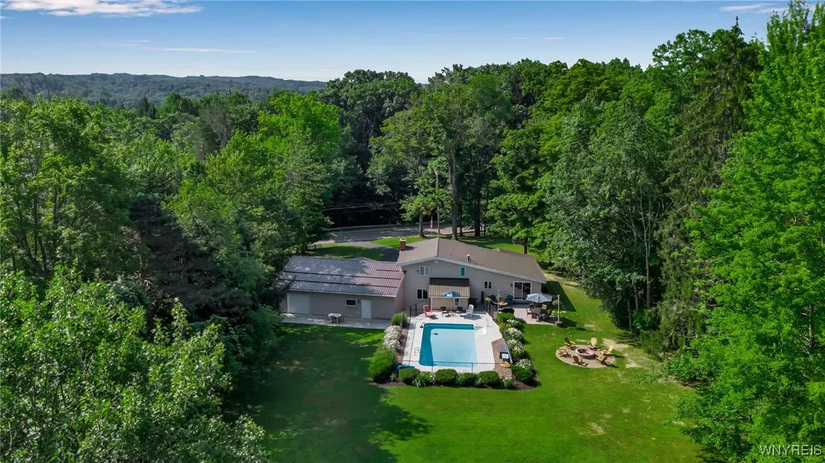 1955 Mill Road, Aurora, New York 14170, Aurora, New York 14170, 3 Bedrooms Bedrooms, 9 Rooms Rooms,2 BathroomsBathrooms,Residential,Closed,1955 Mill Road, Aurora, New York 14170,0,B1626760