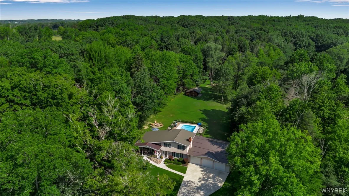 1955 Mill Road, Aurora, New York 14170, Aurora, New York 14170, 3 Bedrooms Bedrooms, 9 Rooms Rooms,2 BathroomsBathrooms,Residential,Closed,1955 Mill Road, Aurora, New York 14170,0,B1626760