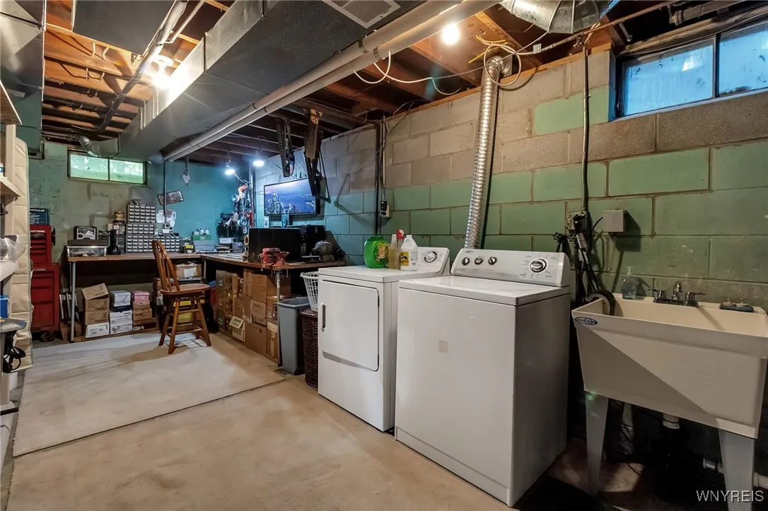 1955 Mill Road, Aurora, New York 14170, Aurora, New York 14170, 3 Bedrooms Bedrooms, 9 Rooms Rooms,2 BathroomsBathrooms,Residential,Closed,1955 Mill Road, Aurora, New York 14170,0,B1626760