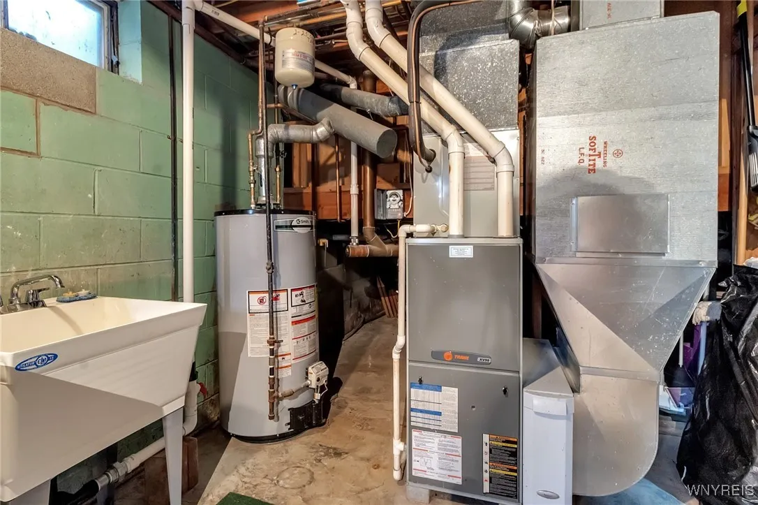 1955 Mill Road, Aurora, New York 14170, Aurora, New York 14170, 3 Bedrooms Bedrooms, 9 Rooms Rooms,2 BathroomsBathrooms,Residential,Closed,1955 Mill Road, Aurora, New York 14170,0,B1626760