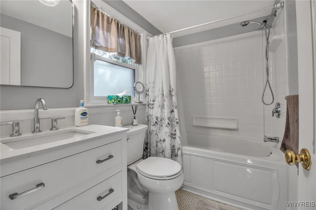 115 Fairbanks Avenue, Tonawanda, New York 14223, Tonawanda, New York 14223, 3 Bedrooms Bedrooms, 7 Rooms Rooms,2 BathroomsBathrooms,Residential,Closed,115 Fairbanks Avenue, Tonawanda, New York 14223,0,B1626199