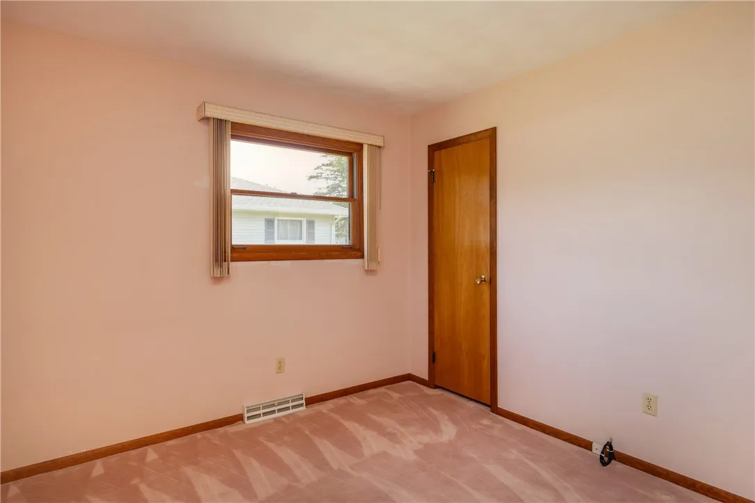 7 Veteran Hill Road, Horseheads, New York 14845, Horseheads, New York 14845, 3 Bedrooms Bedrooms, 7 Rooms Rooms,1 BathroomBathrooms,Residential,Closed,7 Veteran Hill Road, Horseheads, New York 14845,0,R1626423