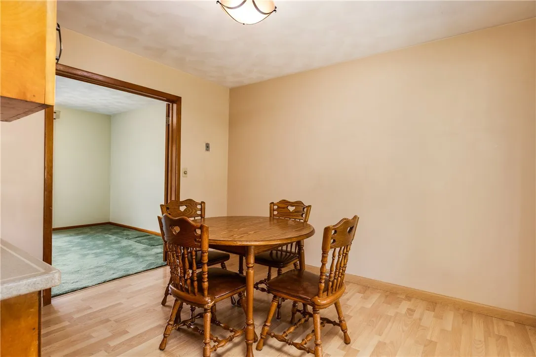 7 Veteran Hill Road, Horseheads, New York 14845, Horseheads, New York 14845, 3 Bedrooms Bedrooms, 7 Rooms Rooms,1 BathroomBathrooms,Residential,Closed,7 Veteran Hill Road, Horseheads, New York 14845,0,R1626423