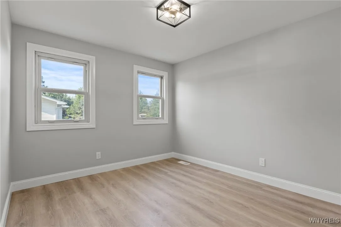 5649 Barnum Road, Clarence, New York 14001, Newstead, New York 14001, 3 Bedrooms Bedrooms, 6 Rooms Rooms,2 BathroomsBathrooms,Residential,Closed,5649 Barnum Road, Clarence, New York 14001,0,B1626635