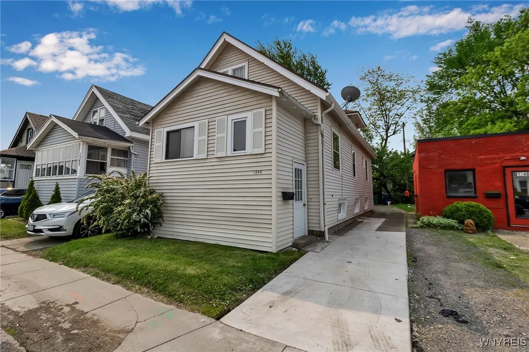 1244 Kenmore Avenue, Buffalo, New York 14216, Buffalo, New York 14216, 3 Bedrooms Bedrooms, 7 Rooms Rooms,1 BathroomBathrooms,Residential,For Sale,1244 Kenmore Avenue, Buffalo, New York 14216,B1626924