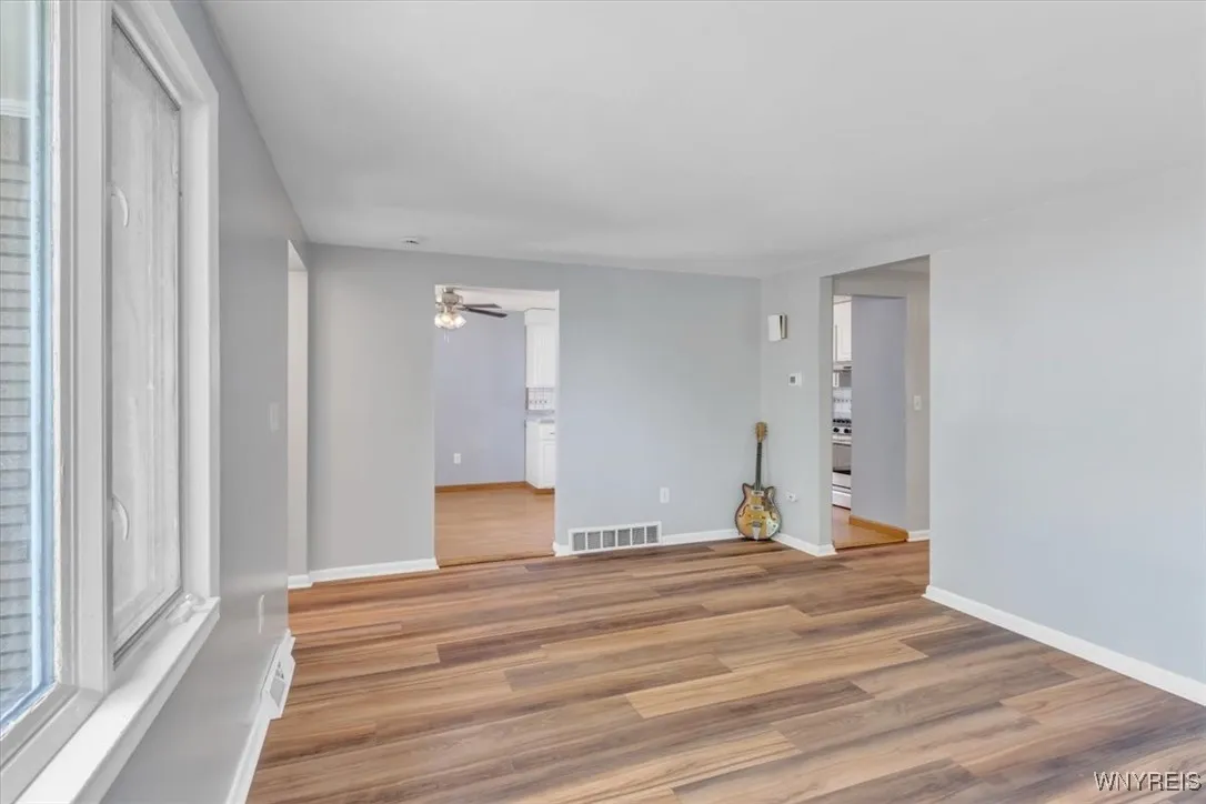 135 Mapleview Drive, Tonawanda, New York 14150, Tonawanda, New York 14150, 3 Bedrooms Bedrooms, 5 Rooms Rooms,1 BathroomBathrooms,Residential,Closed,135 Mapleview Drive, Tonawanda, New York 14150,0,B1626727