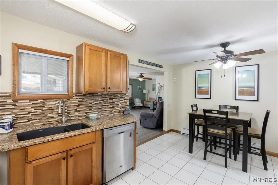 128 Cranwood Drive, West Seneca, New York 14224, West Seneca, New York 14224, 3 Bedrooms Bedrooms, 5 Rooms Rooms,2 BathroomsBathrooms,Residential,Closed,128 Cranwood Drive, West Seneca, New York 14224,0,B1626738