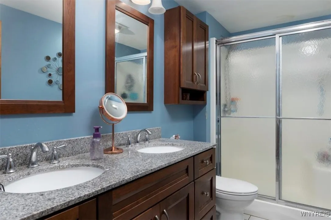 128 Cranwood Drive, West Seneca, New York 14224, West Seneca, New York 14224, 3 Bedrooms Bedrooms, 5 Rooms Rooms,2 BathroomsBathrooms,Residential,Closed,128 Cranwood Drive, West Seneca, New York 14224,0,B1626738