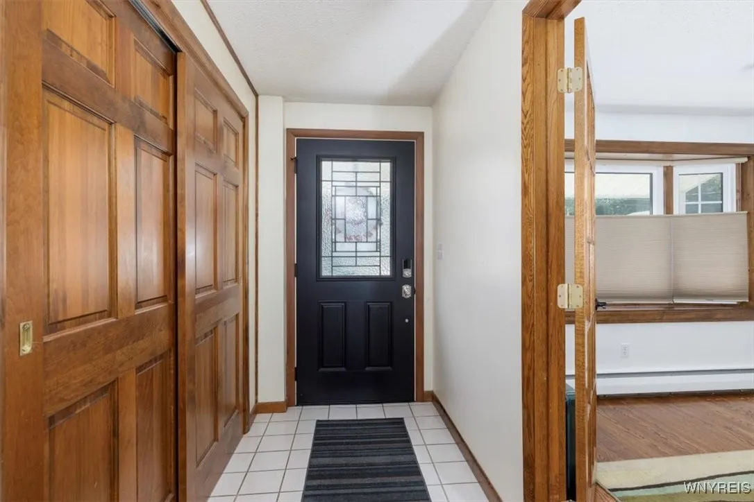 128 Cranwood Drive, West Seneca, New York 14224, West Seneca, New York 14224, 3 Bedrooms Bedrooms, 5 Rooms Rooms,2 BathroomsBathrooms,Residential,Closed,128 Cranwood Drive, West Seneca, New York 14224,0,B1626738