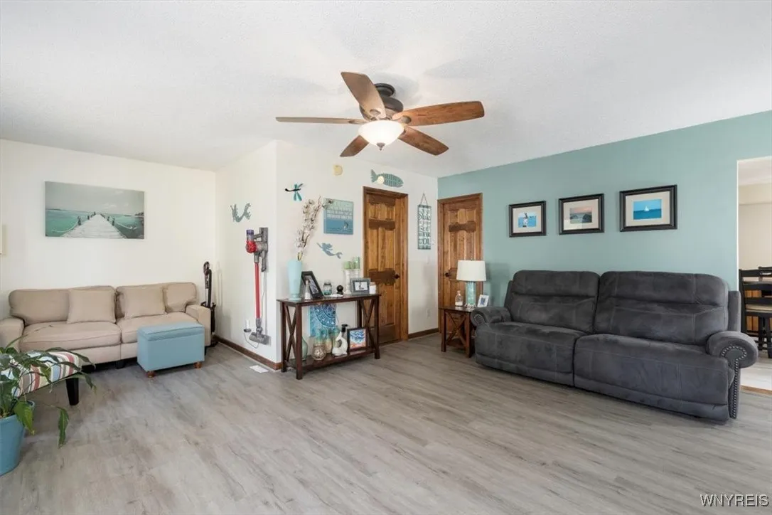 128 Cranwood Drive, West Seneca, New York 14224, West Seneca, New York 14224, 3 Bedrooms Bedrooms, 5 Rooms Rooms,2 BathroomsBathrooms,Residential,Closed,128 Cranwood Drive, West Seneca, New York 14224,0,B1626738