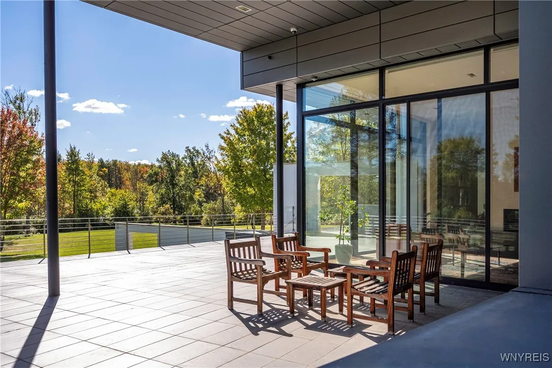 41 Melant Drive, Orchard Park, New York 14127, Orchard Park, New York 14127, 4 Bedrooms Bedrooms, 23 Rooms Rooms,5 BathroomsBathrooms,Residential,For Sale,41 Melant Drive, Orchard Park, New York 14127,B1619022