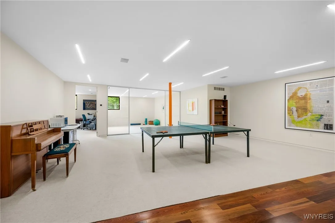 41 Melant Drive, Orchard Park, New York 14127, Orchard Park, New York 14127, 4 Bedrooms Bedrooms, 23 Rooms Rooms,5 BathroomsBathrooms,Residential,For Sale,41 Melant Drive, Orchard Park, New York 14127,B1619022