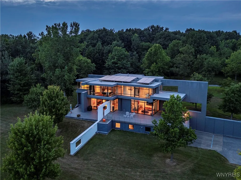 41 Melant Drive, Orchard Park, New York 14127, Orchard Park, New York 14127, 4 Bedrooms Bedrooms, 23 Rooms Rooms,5 BathroomsBathrooms,Residential,For Sale,41 Melant Drive, Orchard Park, New York 14127,B1619022