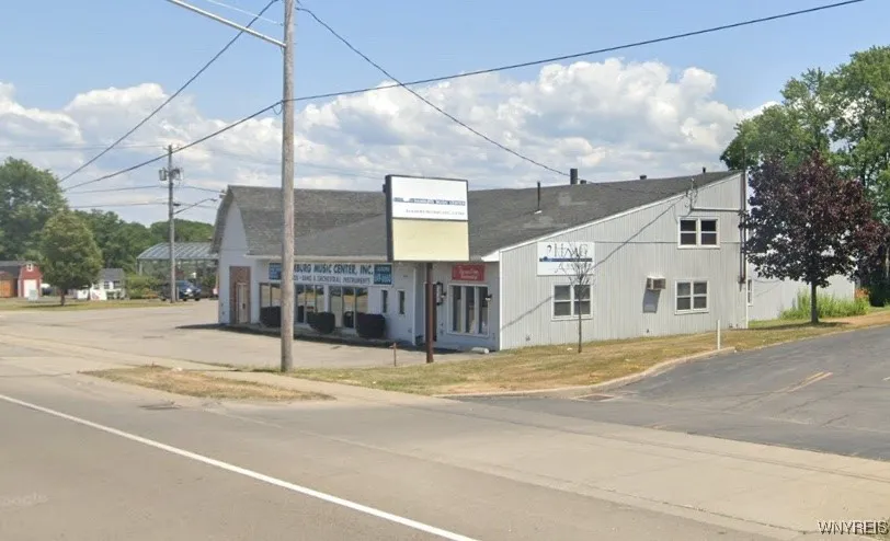 4433 Southwestern Boulevard, Hamburg, New York 140, Hamburg, New York 14075, ,Commercial Lease,For Rent,4433 Southwestern Boulevard, Hamburg, New York 140,B1626576
