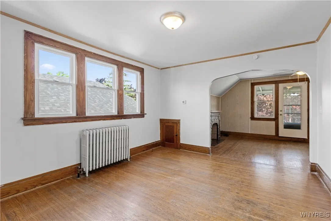 71 Gerald Avenue Upper, Buffalo, New York 14215, Buffalo, New York 14215, 2 Bedrooms Bedrooms, 5 Rooms Rooms,1 BathroomBathrooms,Residential Lease,For Rent,71 Gerald Avenue Upper, Buffalo, New York 14215,B1626602