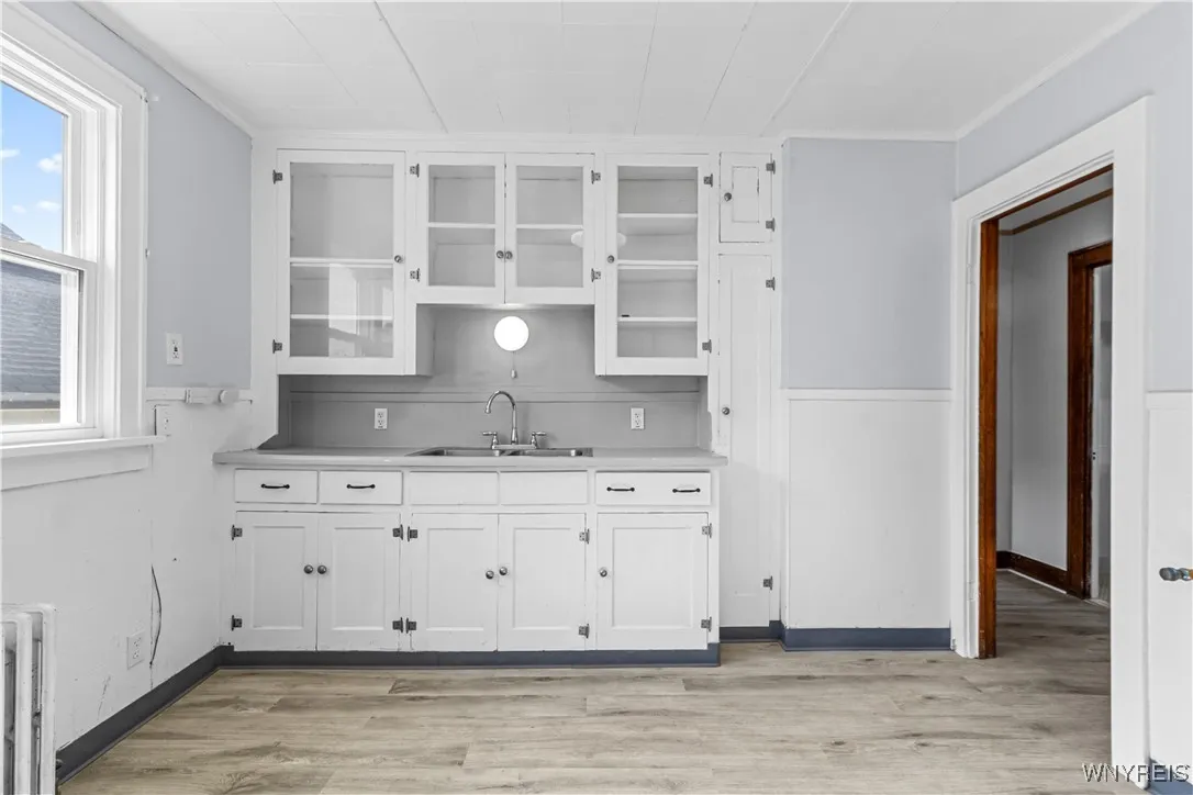 71 Gerald Avenue Upper, Buffalo, New York 14215, Buffalo, New York 14215, 2 Bedrooms Bedrooms, 5 Rooms Rooms,1 BathroomBathrooms,Residential Lease,For Rent,71 Gerald Avenue Upper, Buffalo, New York 14215,B1626602