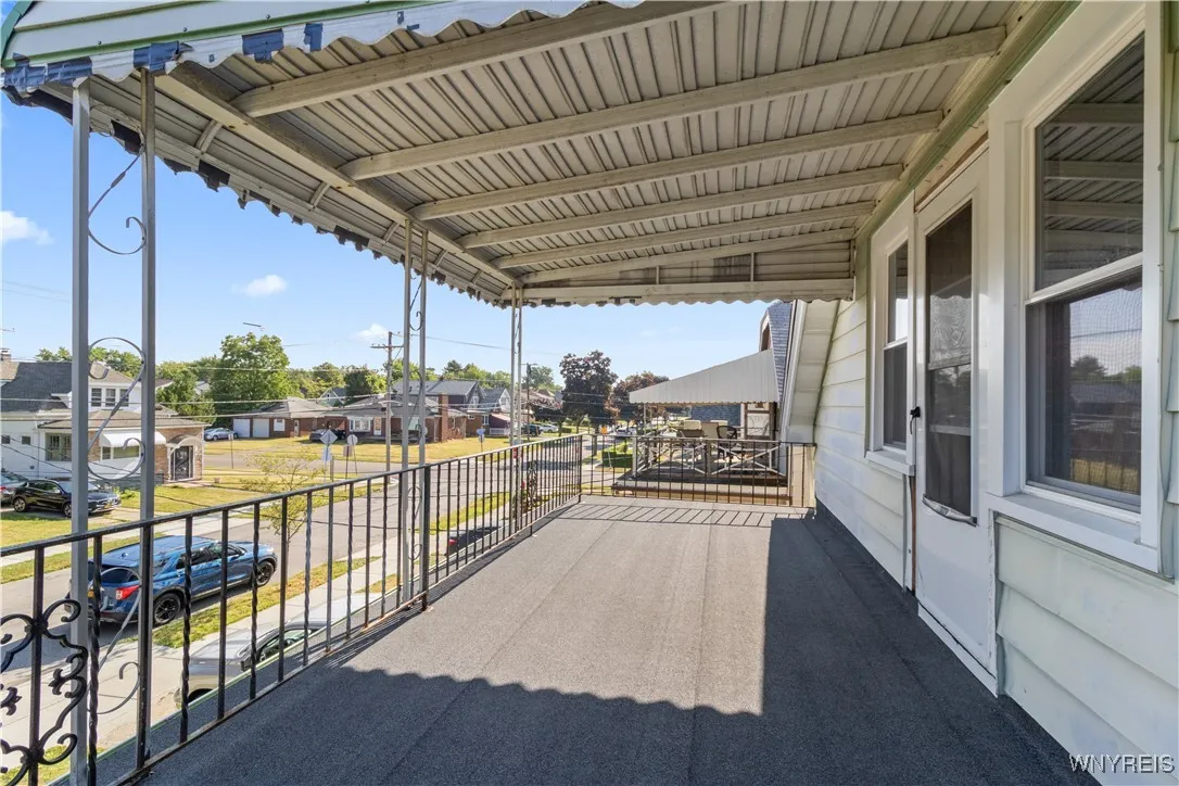 71 Gerald Avenue Upper, Buffalo, New York 14215, Buffalo, New York 14215, 2 Bedrooms Bedrooms, 5 Rooms Rooms,1 BathroomBathrooms,Residential Lease,For Rent,71 Gerald Avenue Upper, Buffalo, New York 14215,B1626602