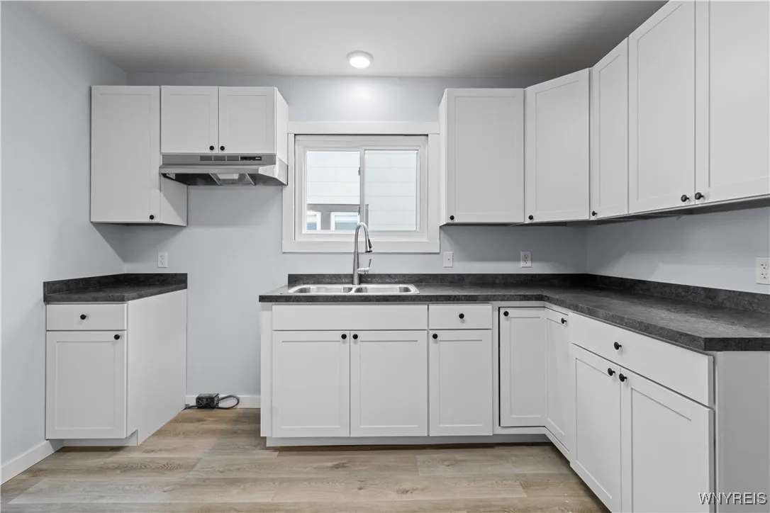 71 Gerald Avenue Lower, Buffalo, New York 14215, Buffalo, New York 14215, 3 Bedrooms Bedrooms, 7 Rooms Rooms,1 BathroomBathrooms,Residential Lease,For Rent,71 Gerald Avenue Lower, Buffalo, New York 14215,B1626544