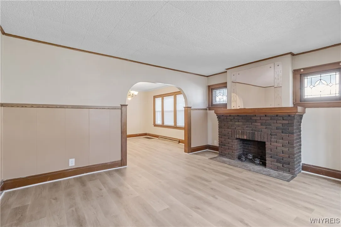 71 Gerald Avenue Lower, Buffalo, New York 14215, Buffalo, New York 14215, 3 Bedrooms Bedrooms, 7 Rooms Rooms,1 BathroomBathrooms,Residential Lease,For Rent,71 Gerald Avenue Lower, Buffalo, New York 14215,B1626544