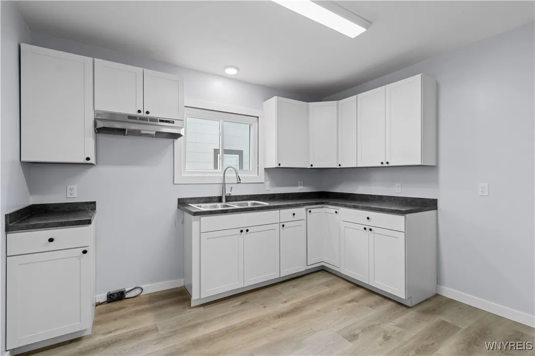 71 Gerald Avenue Lower, Buffalo, New York 14215, Buffalo, New York 14215, 3 Bedrooms Bedrooms, 7 Rooms Rooms,1 BathroomBathrooms,Residential Lease,For Rent,71 Gerald Avenue Lower, Buffalo, New York 14215,B1626544