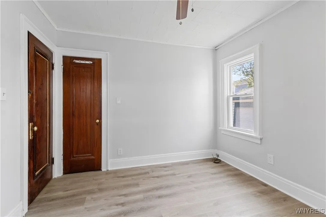 71 Gerald Avenue Lower, Buffalo, New York 14215, Buffalo, New York 14215, 3 Bedrooms Bedrooms, 7 Rooms Rooms,1 BathroomBathrooms,Residential Lease,For Rent,71 Gerald Avenue Lower, Buffalo, New York 14215,B1626544