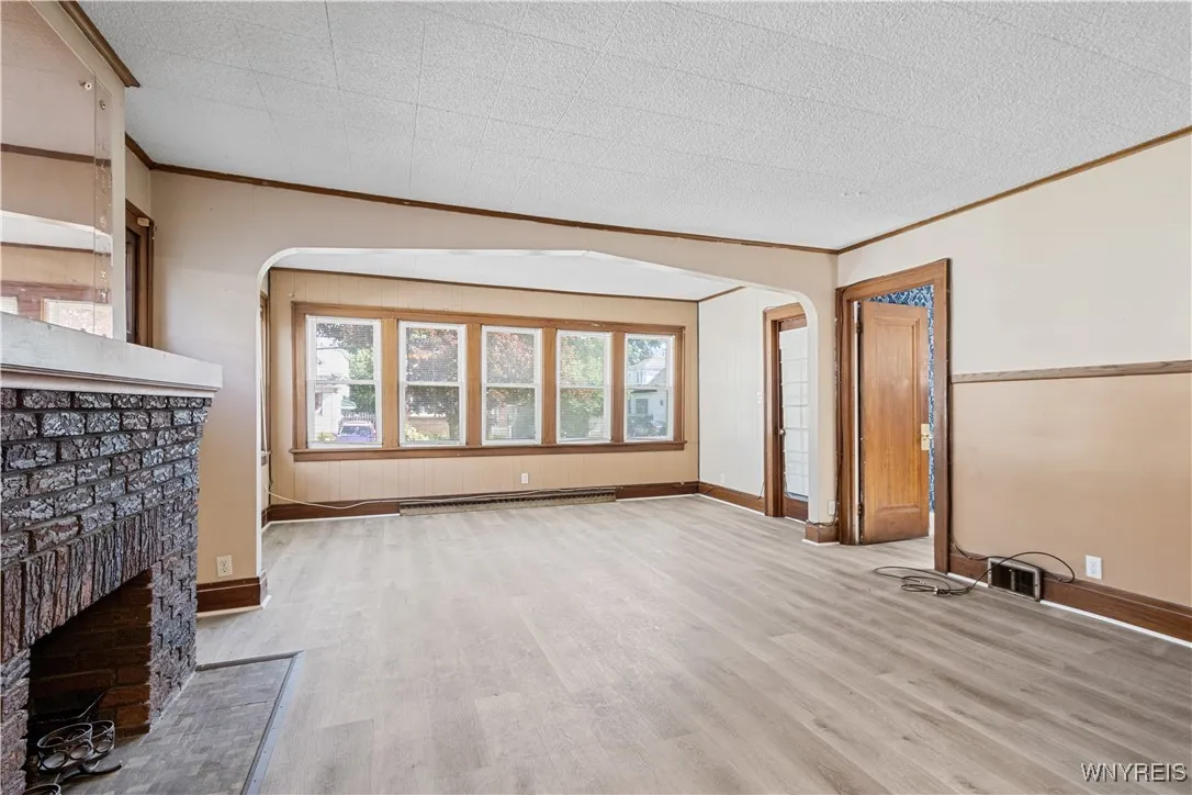 71 Gerald Avenue Lower, Buffalo, New York 14215, Buffalo, New York 14215, 3 Bedrooms Bedrooms, 7 Rooms Rooms,1 BathroomBathrooms,Residential Lease,For Rent,71 Gerald Avenue Lower, Buffalo, New York 14215,B1626544