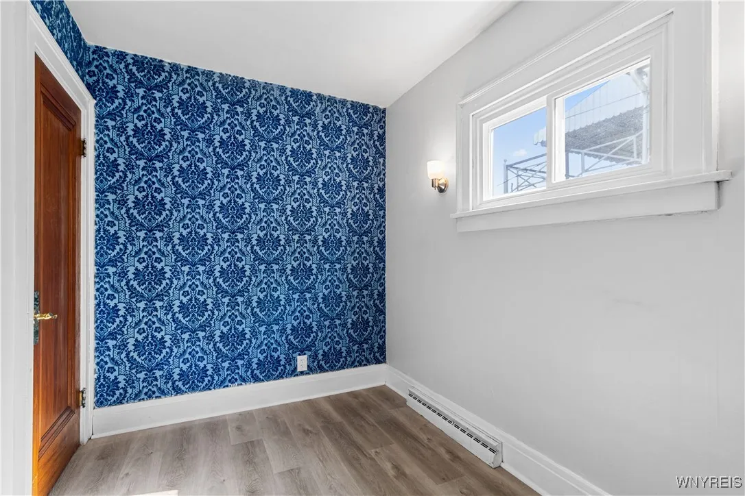 71 Gerald Avenue Lower, Buffalo, New York 14215, Buffalo, New York 14215, 3 Bedrooms Bedrooms, 7 Rooms Rooms,1 BathroomBathrooms,Residential Lease,For Rent,71 Gerald Avenue Lower, Buffalo, New York 14215,B1626544