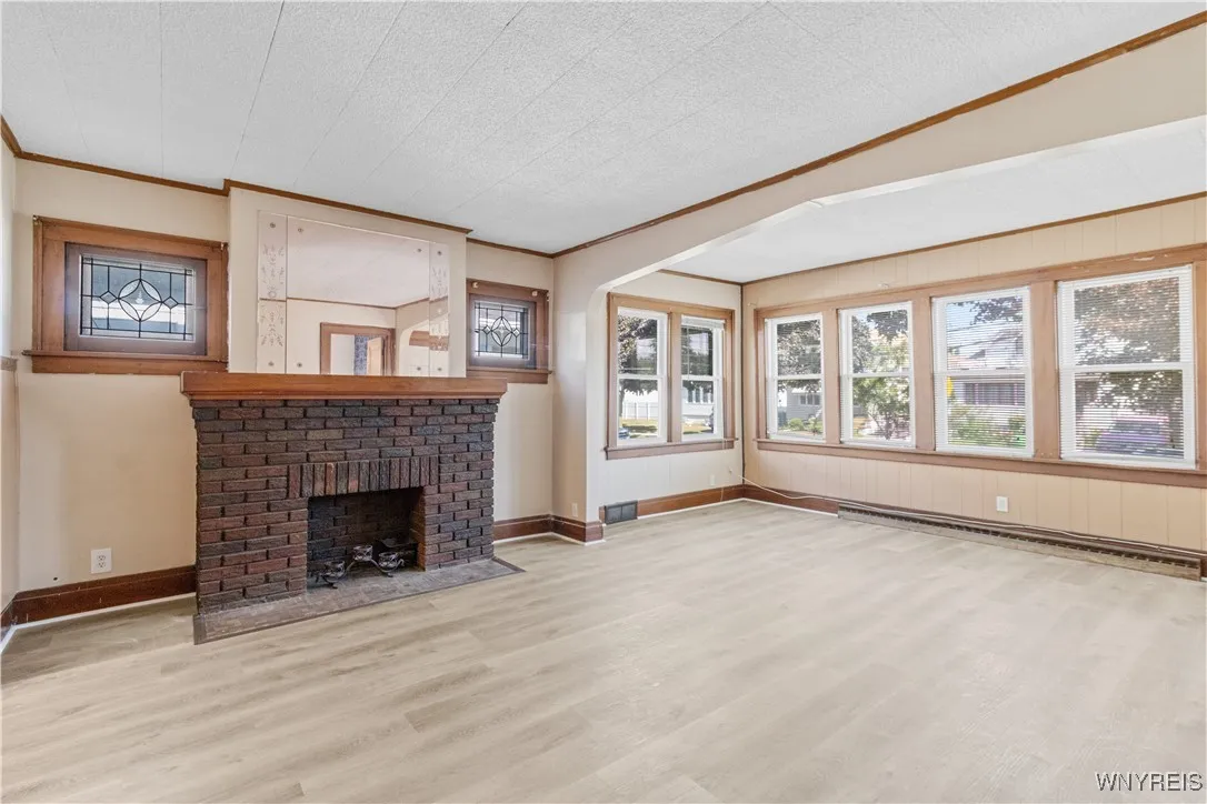 71 Gerald Avenue Lower, Buffalo, New York 14215, Buffalo, New York 14215, 3 Bedrooms Bedrooms, 7 Rooms Rooms,1 BathroomBathrooms,Residential Lease,For Rent,71 Gerald Avenue Lower, Buffalo, New York 14215,B1626544