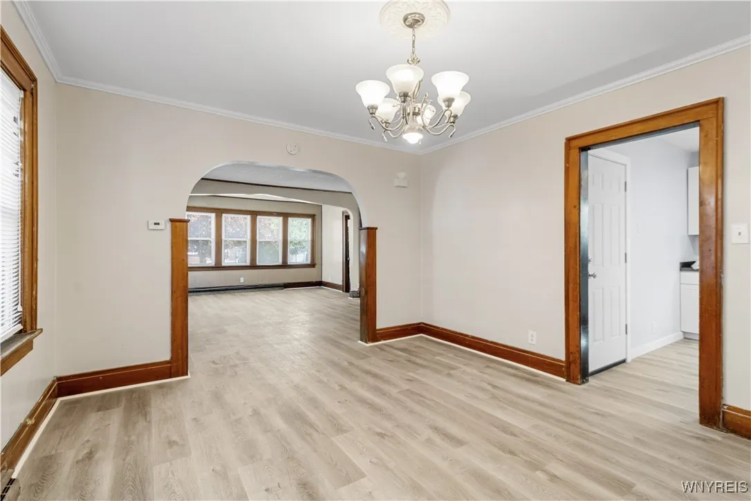 71 Gerald Avenue Lower, Buffalo, New York 14215, Buffalo, New York 14215, 3 Bedrooms Bedrooms, 7 Rooms Rooms,1 BathroomBathrooms,Residential Lease,For Rent,71 Gerald Avenue Lower, Buffalo, New York 14215,B1626544