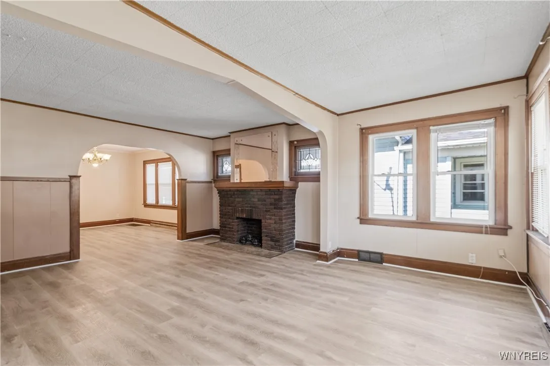 71 Gerald Avenue Lower, Buffalo, New York 14215, Buffalo, New York 14215, 3 Bedrooms Bedrooms, 7 Rooms Rooms,1 BathroomBathrooms,Residential Lease,For Rent,71 Gerald Avenue Lower, Buffalo, New York 14215,B1626544