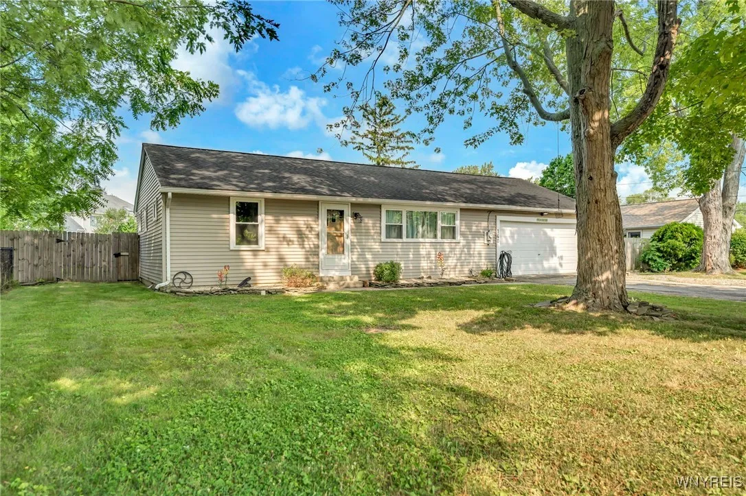140 Haussauer Road, Amherst, New York 14068, Amherst, New York 14068, 3 Bedrooms Bedrooms, 5 Rooms Rooms,1 BathroomBathrooms,Residential,Closed,140 Haussauer Road, Amherst, New York 14068,0,B1626979