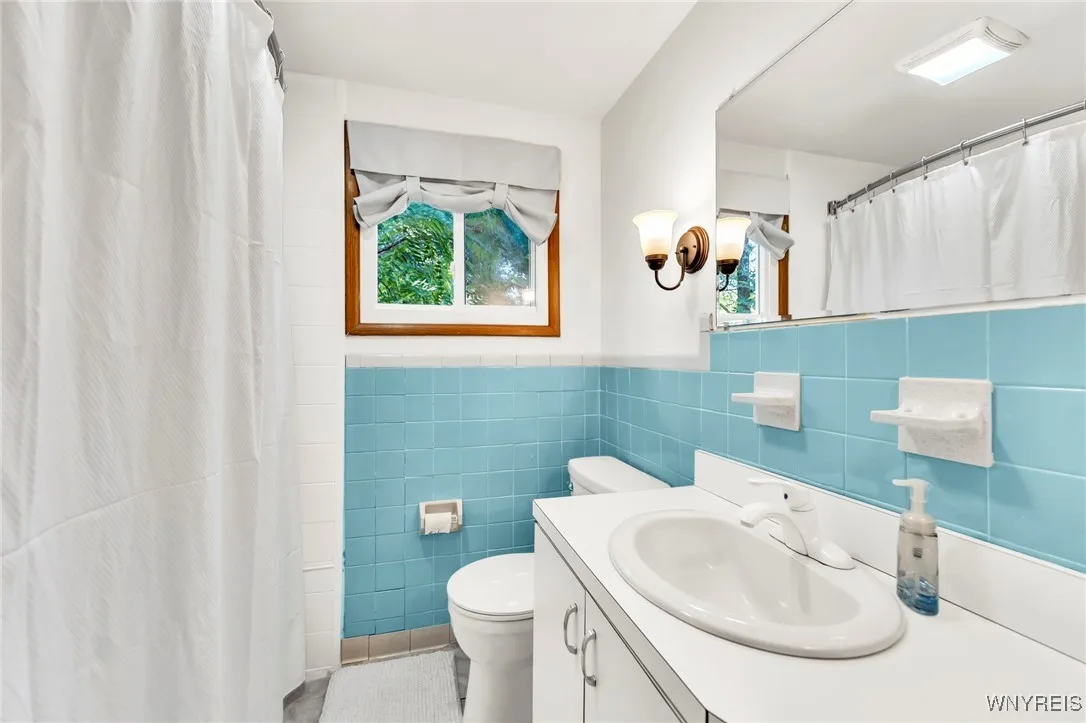 140 Haussauer Road, Amherst, New York 14068, Amherst, New York 14068, 3 Bedrooms Bedrooms, 5 Rooms Rooms,1 BathroomBathrooms,Residential,Closed,140 Haussauer Road, Amherst, New York 14068,0,B1626979