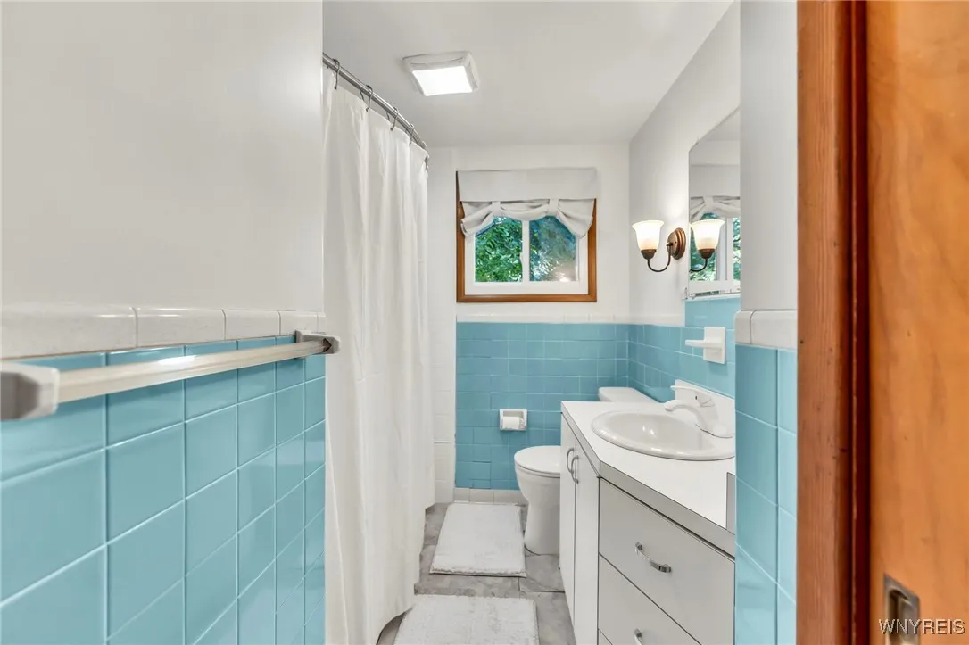 140 Haussauer Road, Amherst, New York 14068, Amherst, New York 14068, 3 Bedrooms Bedrooms, 5 Rooms Rooms,1 BathroomBathrooms,Residential,Closed,140 Haussauer Road, Amherst, New York 14068,0,B1626979