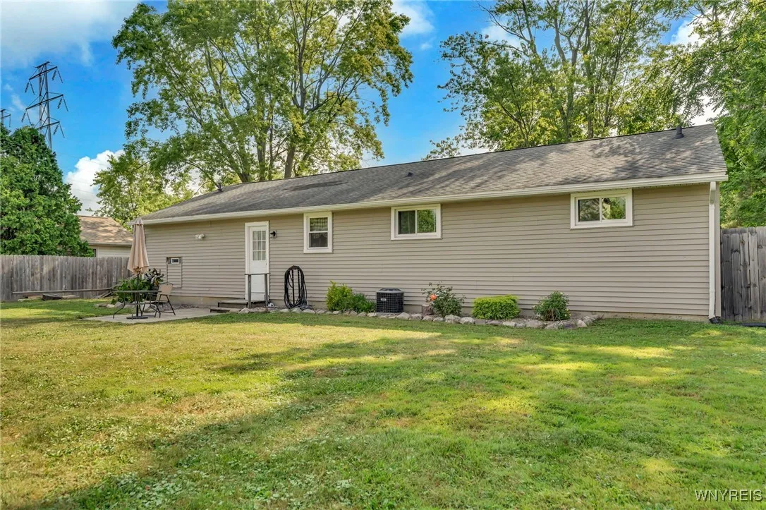 140 Haussauer Road, Amherst, New York 14068, Amherst, New York 14068, 3 Bedrooms Bedrooms, 5 Rooms Rooms,1 BathroomBathrooms,Residential,Closed,140 Haussauer Road, Amherst, New York 14068,0,B1626979