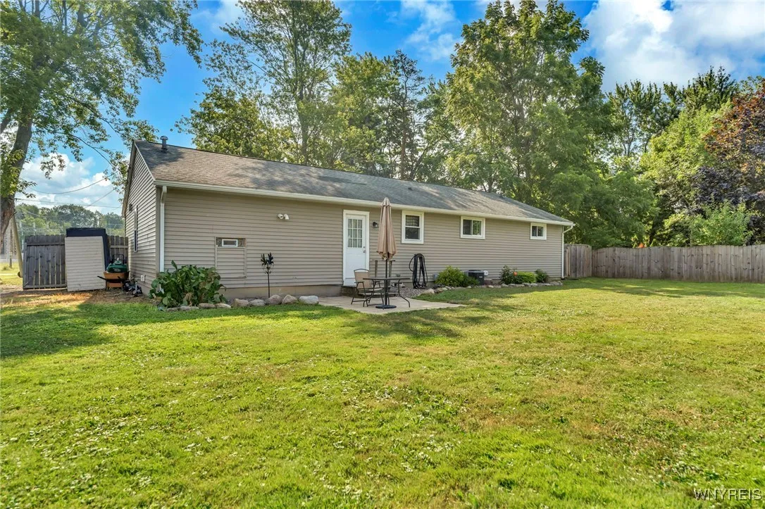 140 Haussauer Road, Amherst, New York 14068, Amherst, New York 14068, 3 Bedrooms Bedrooms, 5 Rooms Rooms,1 BathroomBathrooms,Residential,Closed,140 Haussauer Road, Amherst, New York 14068,0,B1626979
