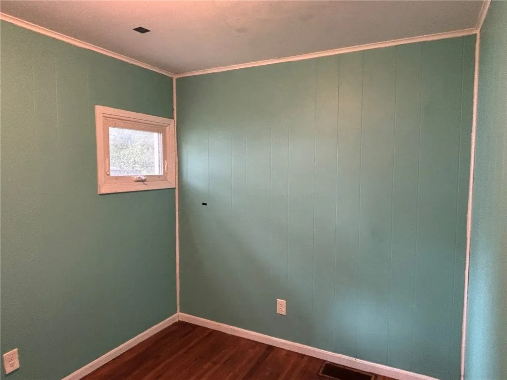 26 Chestnut Ridge Road, Chili, New York 14624, Chili, New York 14624, 2 Bedrooms Bedrooms, 6 Rooms Rooms,1 BathroomBathrooms,Residential,Closed,26 Chestnut Ridge Road, Chili, New York 14624,0,R1626573