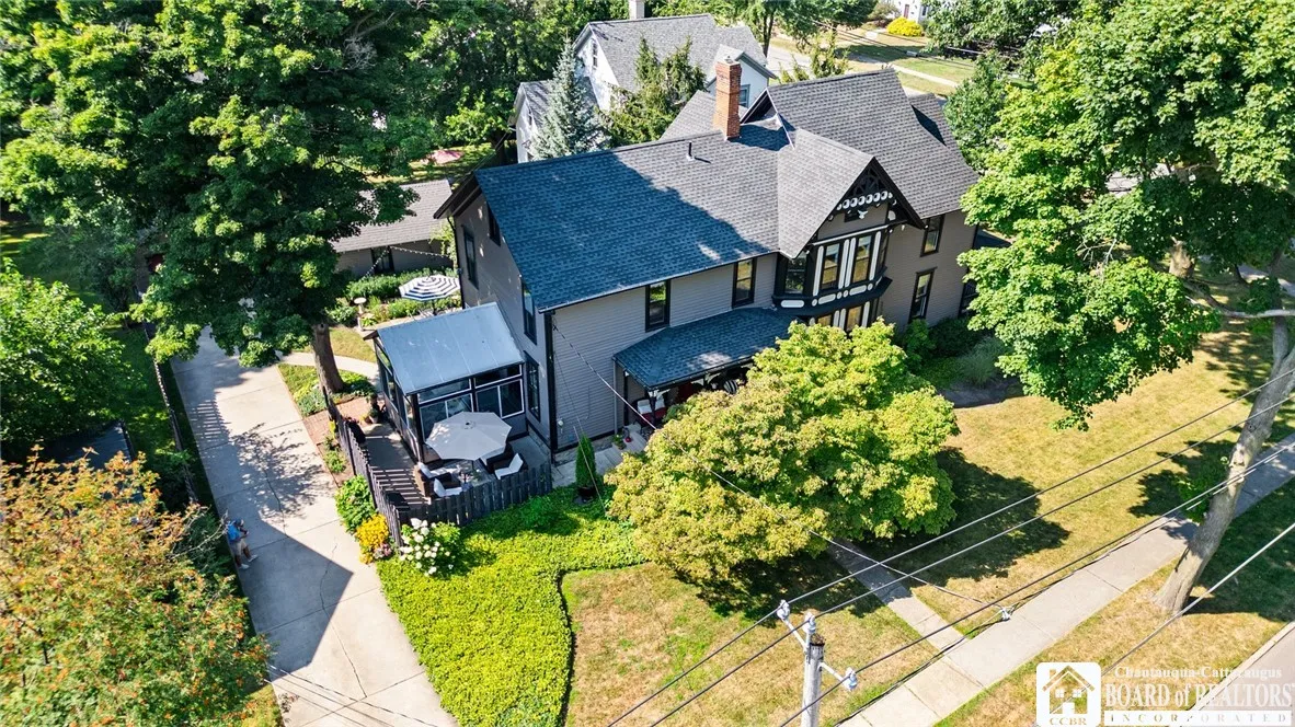 160 Temple Street, Pomfret, New York 14063, Pomfret, New York 14063, 4 Bedrooms Bedrooms, 12 Rooms Rooms,3 BathroomsBathrooms,Residential,Closed,160 Temple Street, Pomfret, New York 14063,0,R1626961