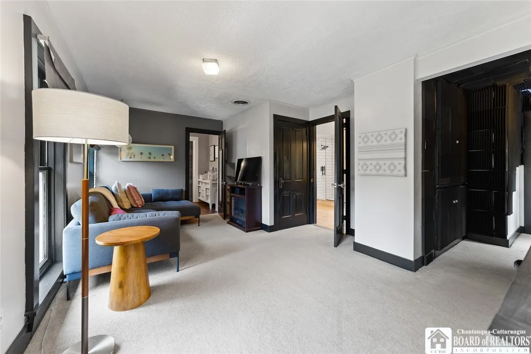 160 Temple Street, Pomfret, New York 14063, Pomfret, New York 14063, 4 Bedrooms Bedrooms, 12 Rooms Rooms,3 BathroomsBathrooms,Residential,Closed,160 Temple Street, Pomfret, New York 14063,0,R1626961