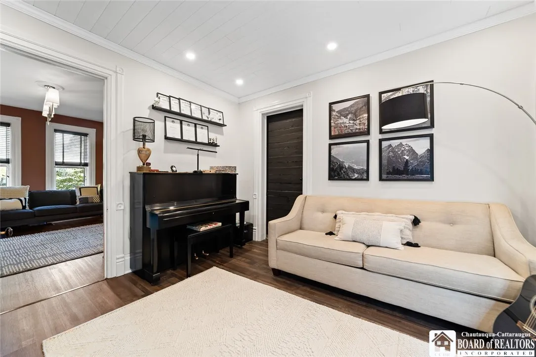 160 Temple Street, Pomfret, New York 14063, Pomfret, New York 14063, 4 Bedrooms Bedrooms, 12 Rooms Rooms,3 BathroomsBathrooms,Residential,Closed,160 Temple Street, Pomfret, New York 14063,0,R1626961