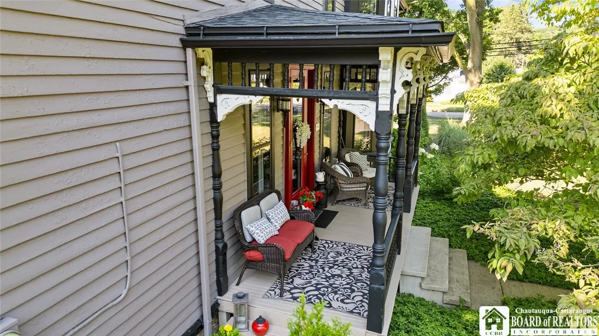 160 Temple Street, Pomfret, New York 14063, Pomfret, New York 14063, 4 Bedrooms Bedrooms, 12 Rooms Rooms,3 BathroomsBathrooms,Residential,Closed,160 Temple Street, Pomfret, New York 14063,0,R1626961