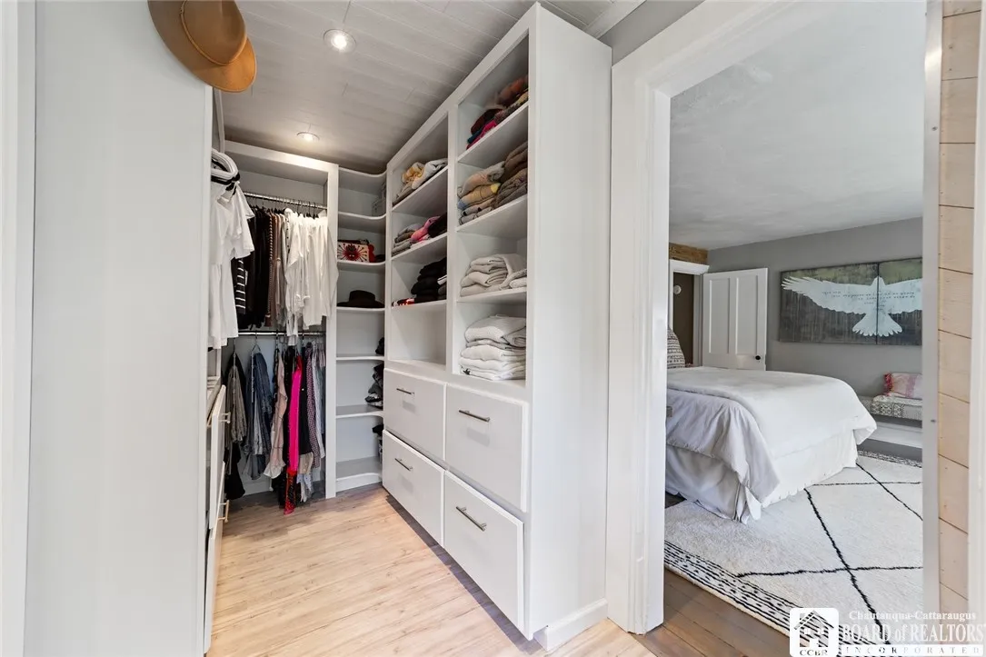 160 Temple Street, Pomfret, New York 14063, Pomfret, New York 14063, 4 Bedrooms Bedrooms, 12 Rooms Rooms,3 BathroomsBathrooms,Residential,Closed,160 Temple Street, Pomfret, New York 14063,0,R1626961