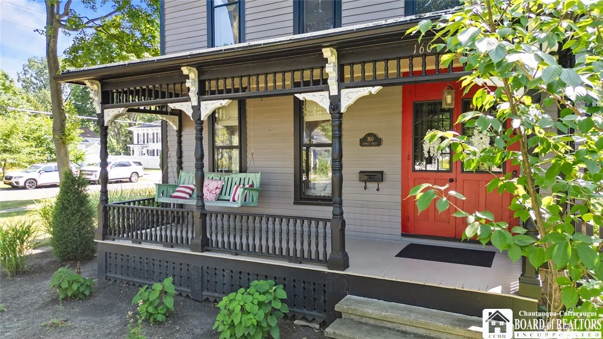 160 Temple Street, Pomfret, New York 14063, Pomfret, New York 14063, 4 Bedrooms Bedrooms, 12 Rooms Rooms,3 BathroomsBathrooms,Residential,Closed,160 Temple Street, Pomfret, New York 14063,0,R1626961