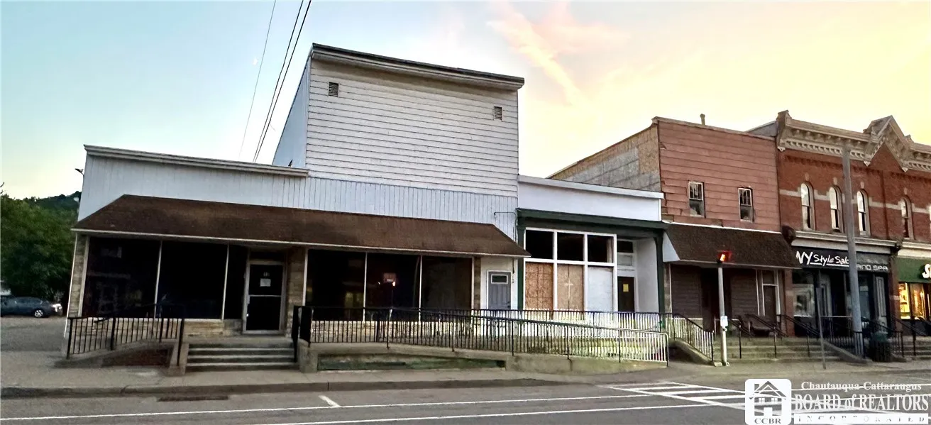 12 South Main Street, Portville, New York 14770, Portville, New York 14770, ,Commercial Lease,For Rent,12 South Main Street, Portville, New York 14770,R1626953