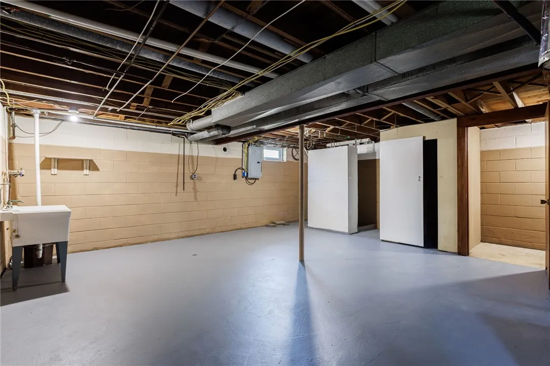 371 North Avenue, Parma, New York 14468, Parma, New York 14468, 4 Bedrooms Bedrooms, 9 Rooms Rooms,2 BathroomsBathrooms,Residential,Closed,371 North Avenue, Parma, New York 14468,0,R1625914