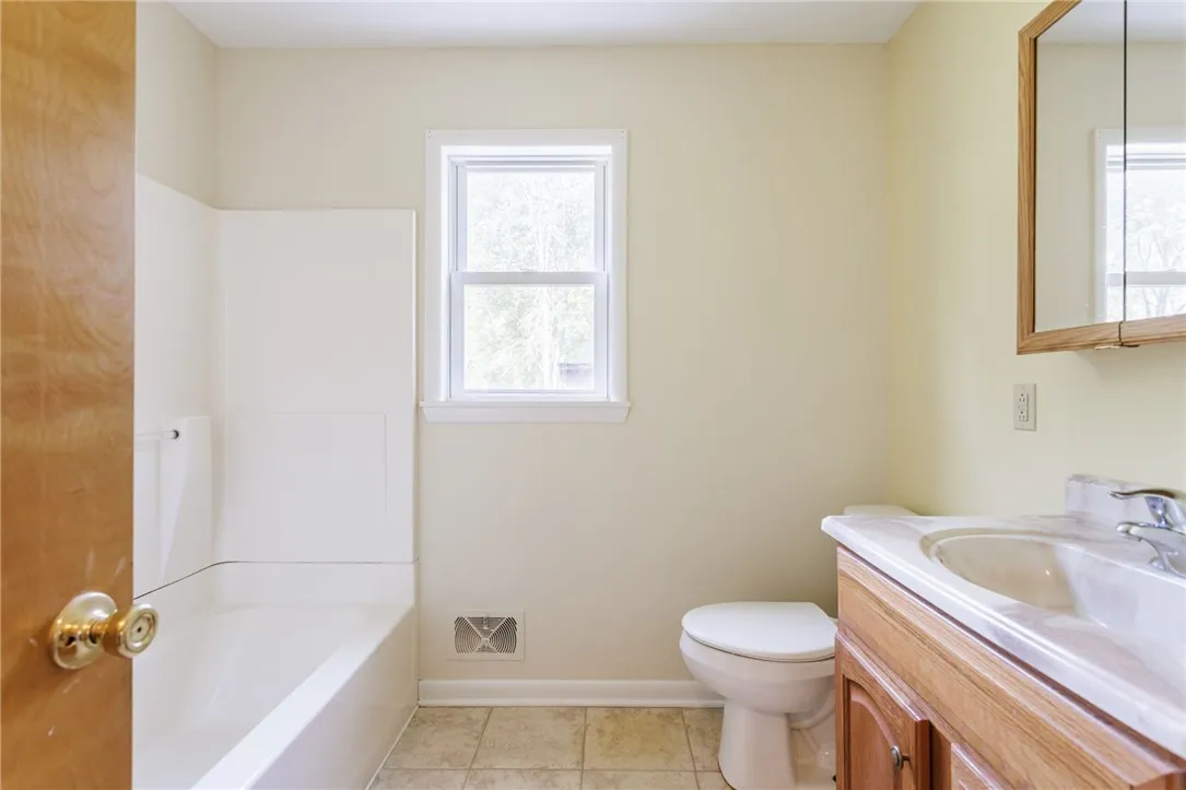 371 North Avenue, Parma, New York 14468, Parma, New York 14468, 4 Bedrooms Bedrooms, 9 Rooms Rooms,2 BathroomsBathrooms,Residential,Closed,371 North Avenue, Parma, New York 14468,0,R1625914