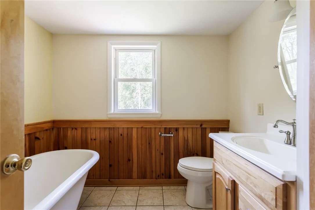 371 North Avenue, Parma, New York 14468, Parma, New York 14468, 4 Bedrooms Bedrooms, 9 Rooms Rooms,2 BathroomsBathrooms,Residential,Closed,371 North Avenue, Parma, New York 14468,0,R1625914