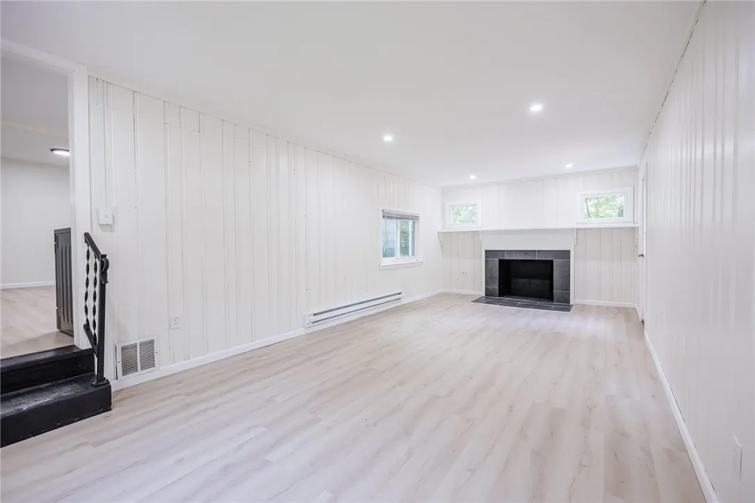 139 Crescent Road, Perinton, New York 14450, Perinton, New York 14450, 4 Bedrooms Bedrooms, 7 Rooms Rooms,2 BathroomsBathrooms,Residential,Closed,139 Crescent Road, Perinton, New York 14450,0,R1622494