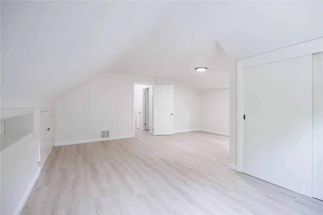 139 Crescent Road, Perinton, New York 14450, Perinton, New York 14450, 4 Bedrooms Bedrooms, 7 Rooms Rooms,2 BathroomsBathrooms,Residential,Closed,139 Crescent Road, Perinton, New York 14450,0,R1622494